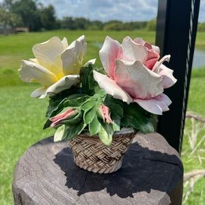 Capodimonte Porcelain  Flower Rose Bouquet Basket Centerpiece Vintage